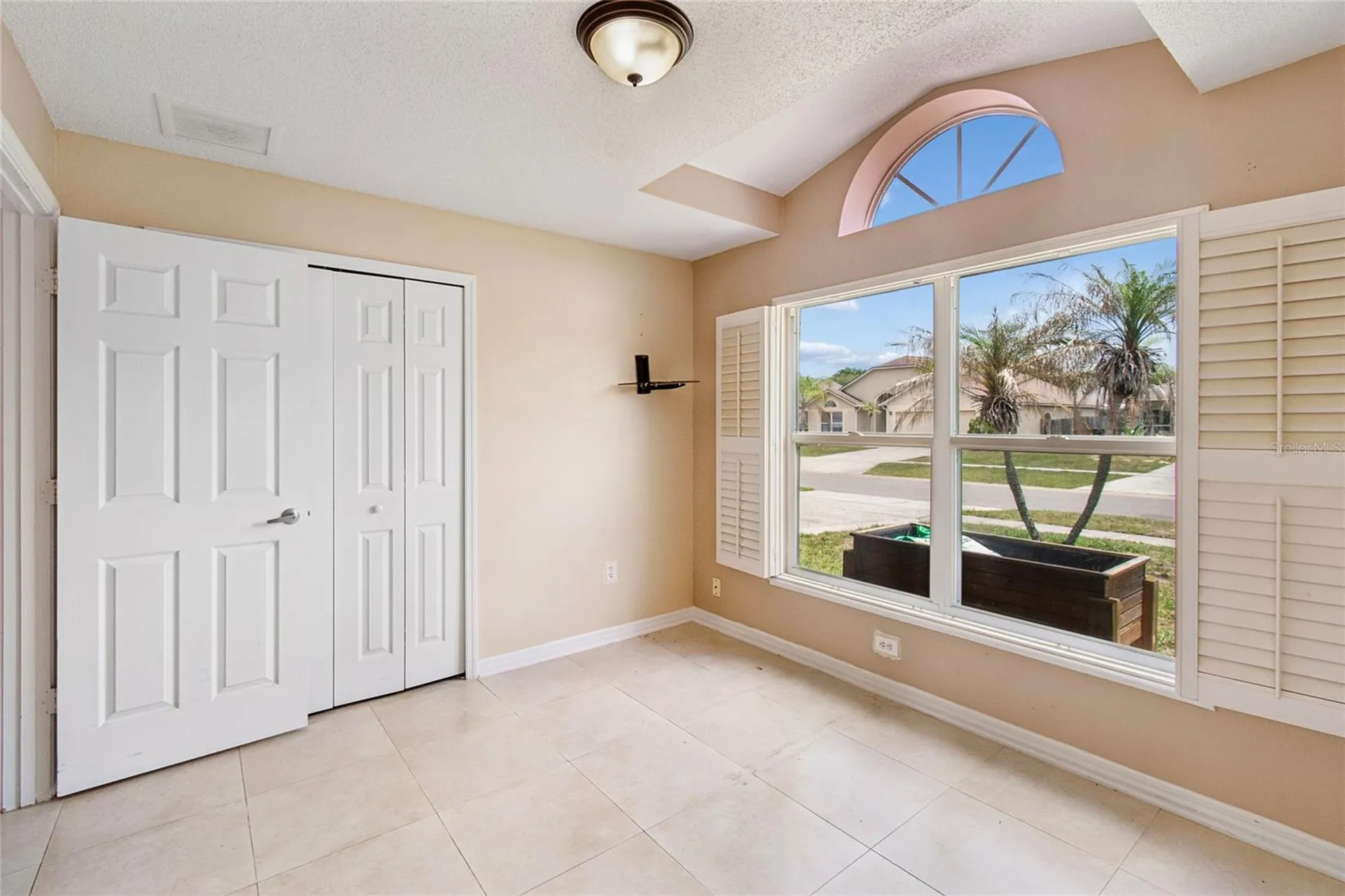 1008 Old Barn Road Orlando FL 32825