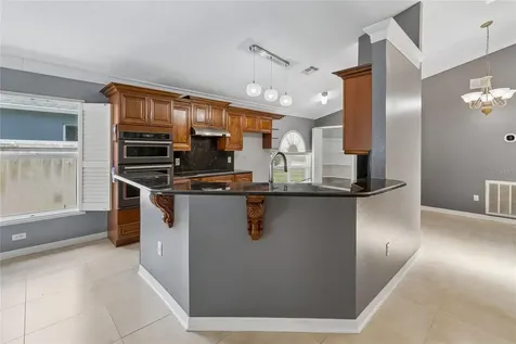 1008 Old Barn Road Orlando FL 32825