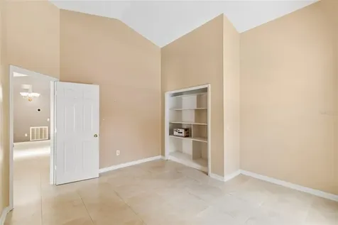 1008 Old Barn Road Orlando FL 32825