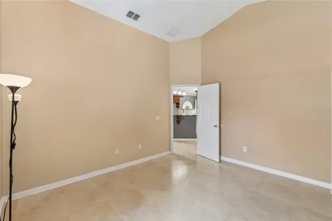 1008 Old Barn Road Orlando FL 32825