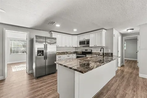 10810 Queens Road Port Richey FL 34668