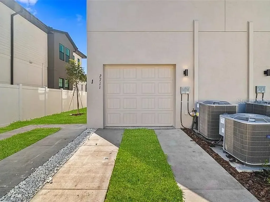 1541 W La Salle Street Tampa FL 33607