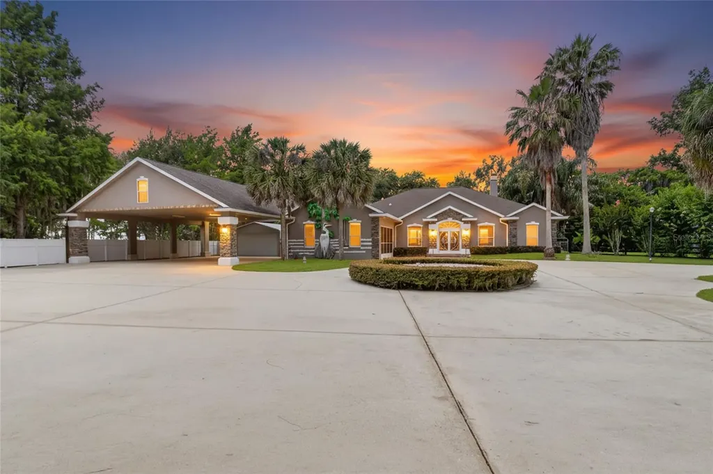 14014 SE 201st Terrace Hawthorne FL 32640