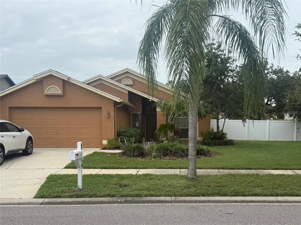 11516 Whispering Hollow Drive Tampa FL 33635