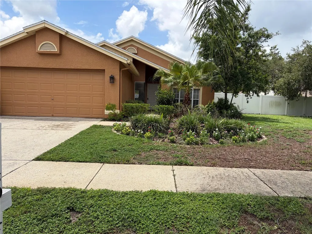 11516 Whispering Hollow Drive Tampa FL 33635