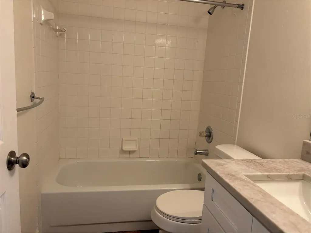 11516 Whispering Hollow Drive Tampa FL 33635