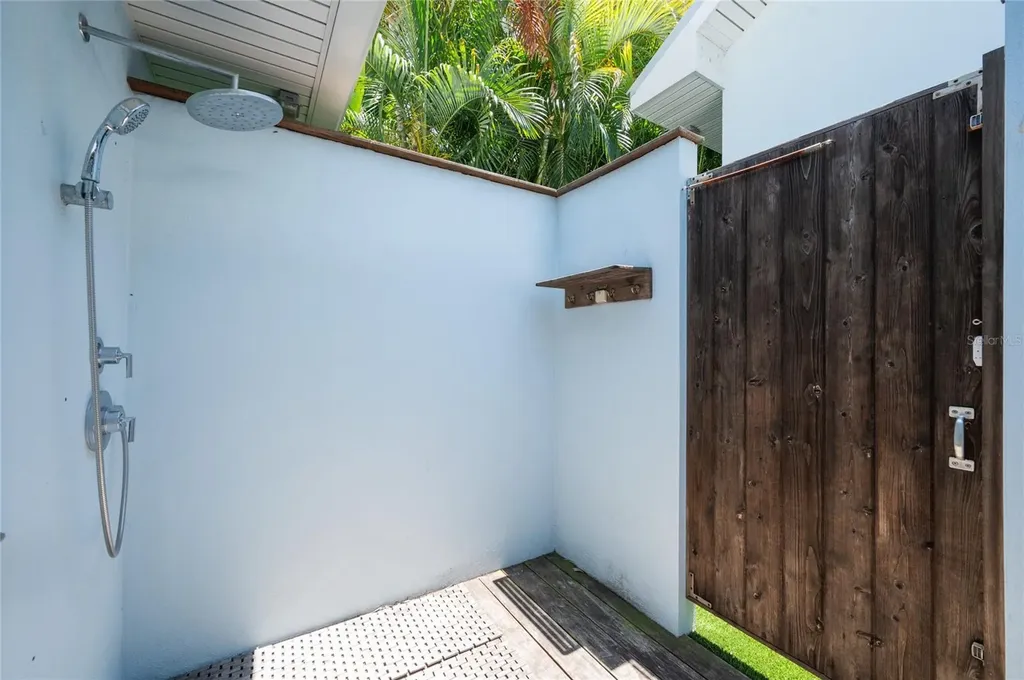 242 Gladiolus Street Anna Maria FL 34216
