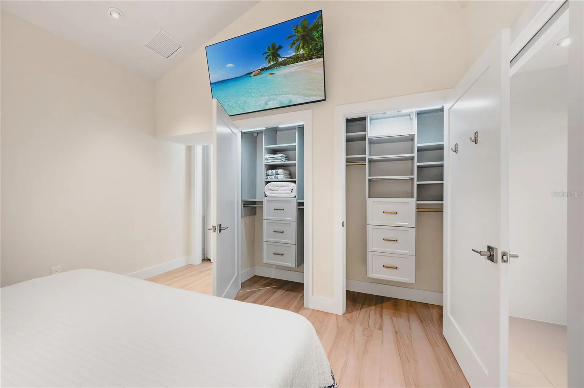 242 Gladiolus Street Anna Maria FL 34216
