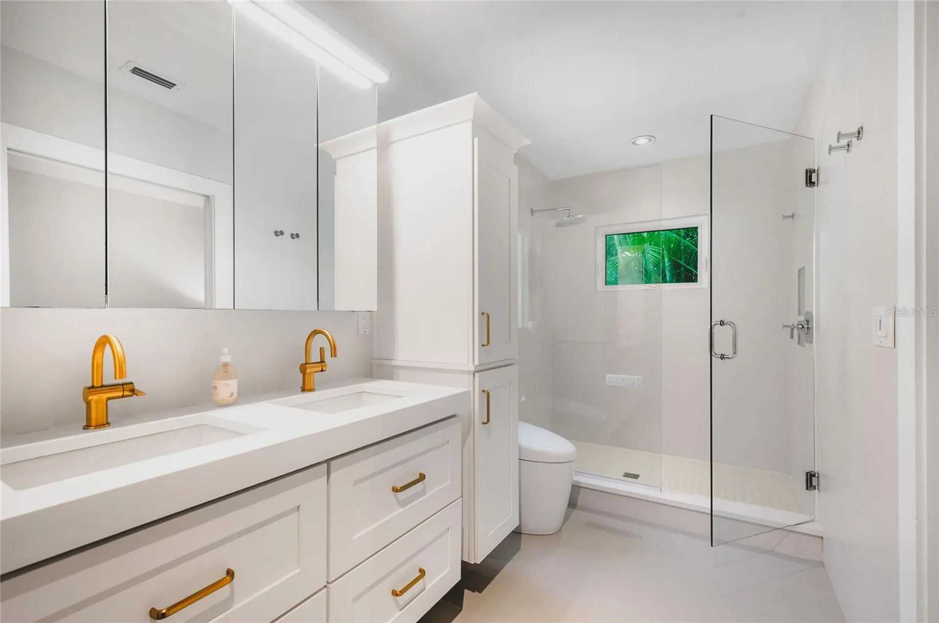 242 Gladiolus Street Anna Maria FL 34216