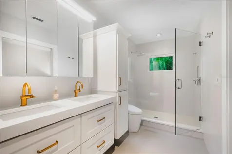 242 Gladiolus Street Anna Maria FL 34216