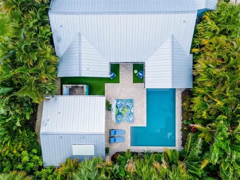 242 Gladiolus Street Anna Maria FL 34216