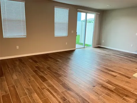 437 Legacy Loop Davenport FL 33896