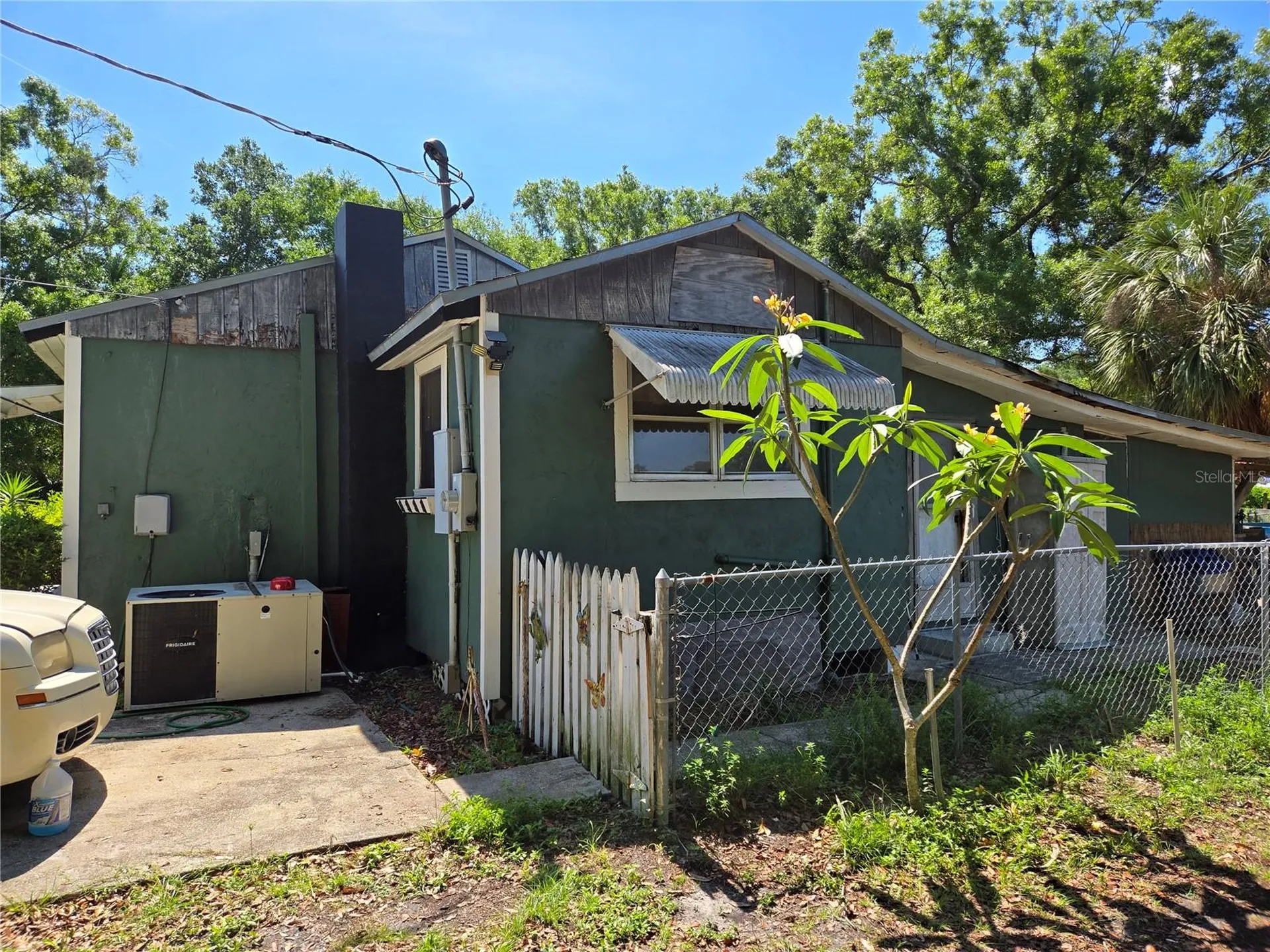 2010 W Jean Street Tampa FL 33604