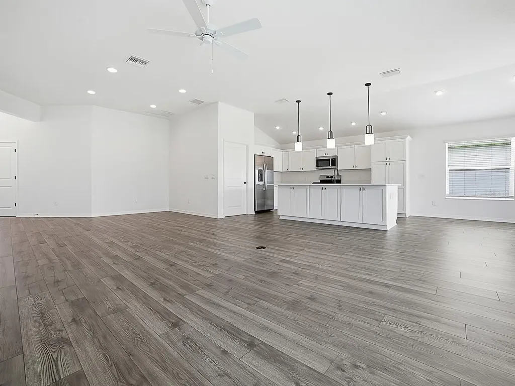 1404 Hearns Loop The Villages FL 34762