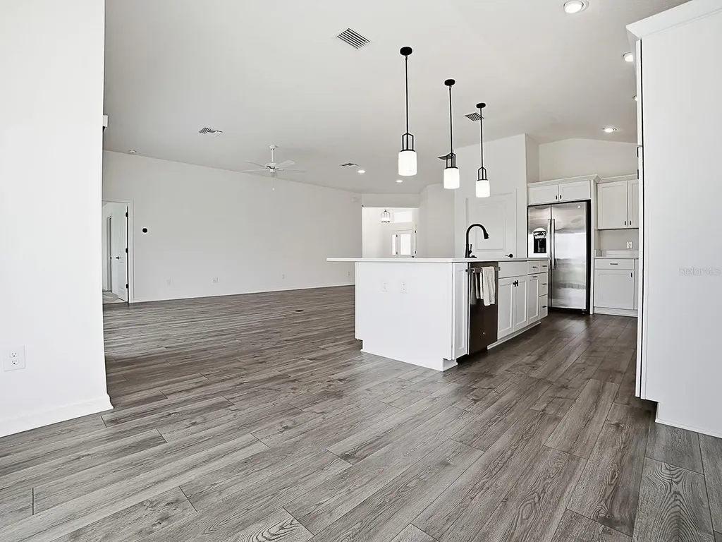 1404 Hearns Loop The Villages FL 34762