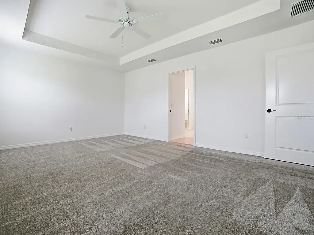 1404 Hearns Loop The Villages FL 34762