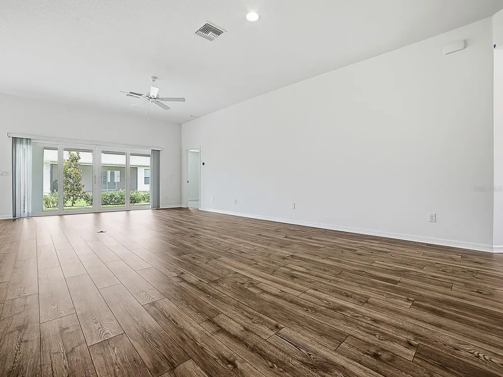 1404 Hearns Loop The Villages FL 34762