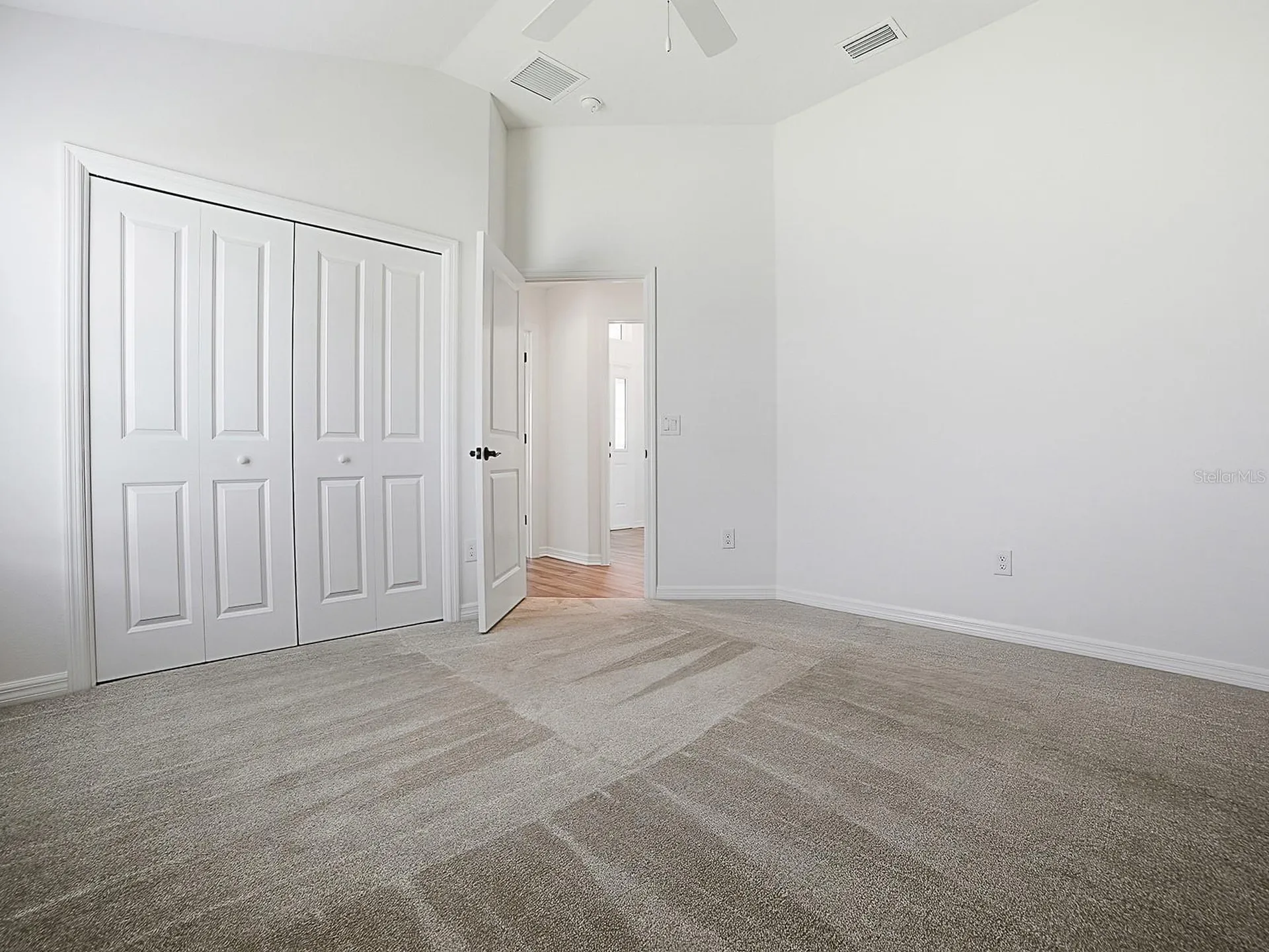 1404 Hearns Loop The Villages FL 34762