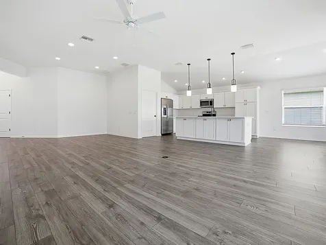 1404 Hearns Loop The Villages FL 34762