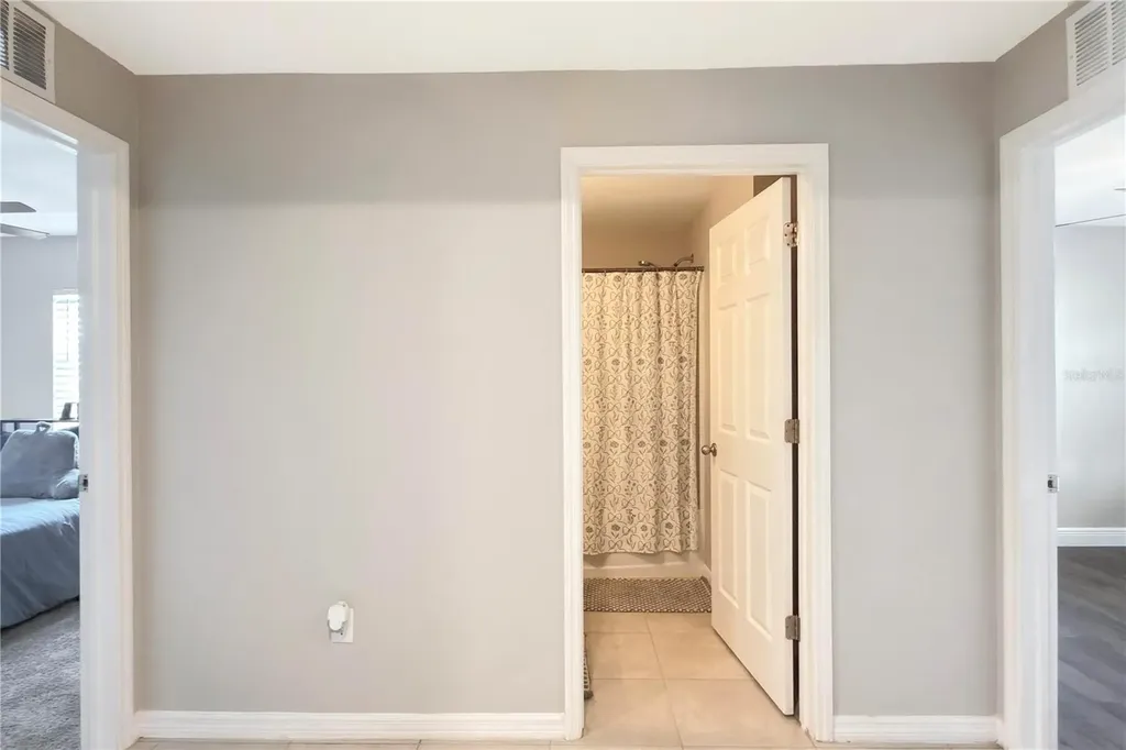 4323 NE 21st Avenue Cape Coral FL 33909