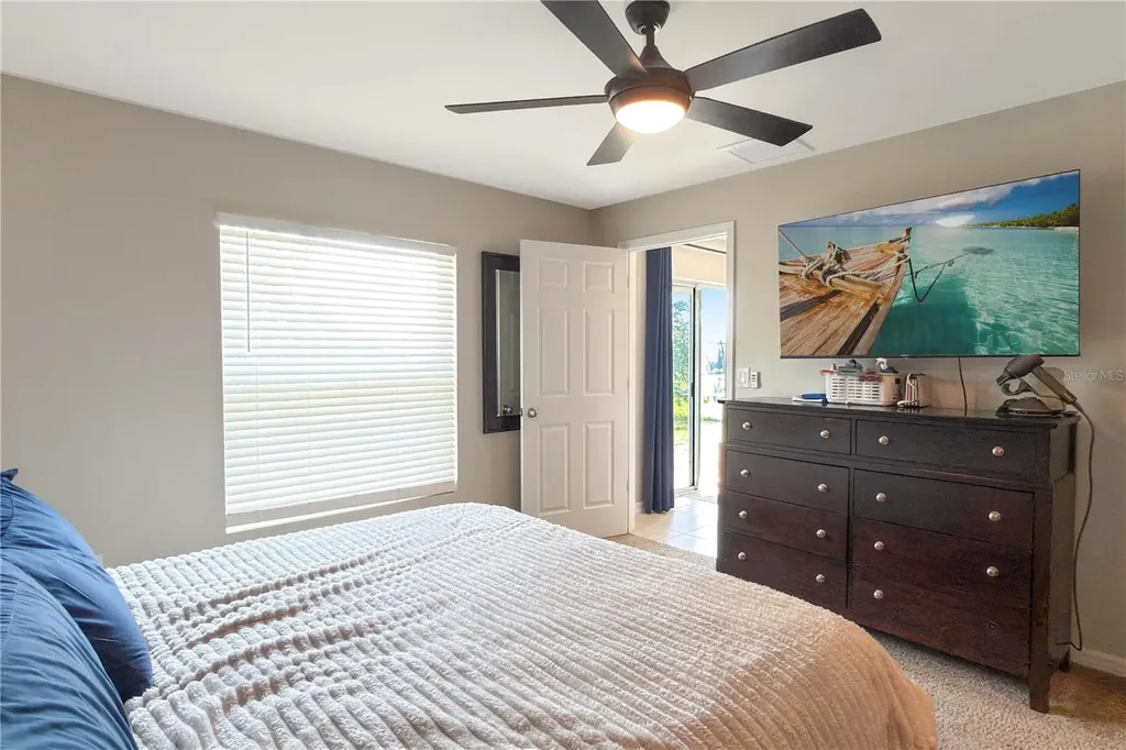 4323 NE 21st Avenue Cape Coral FL 33909