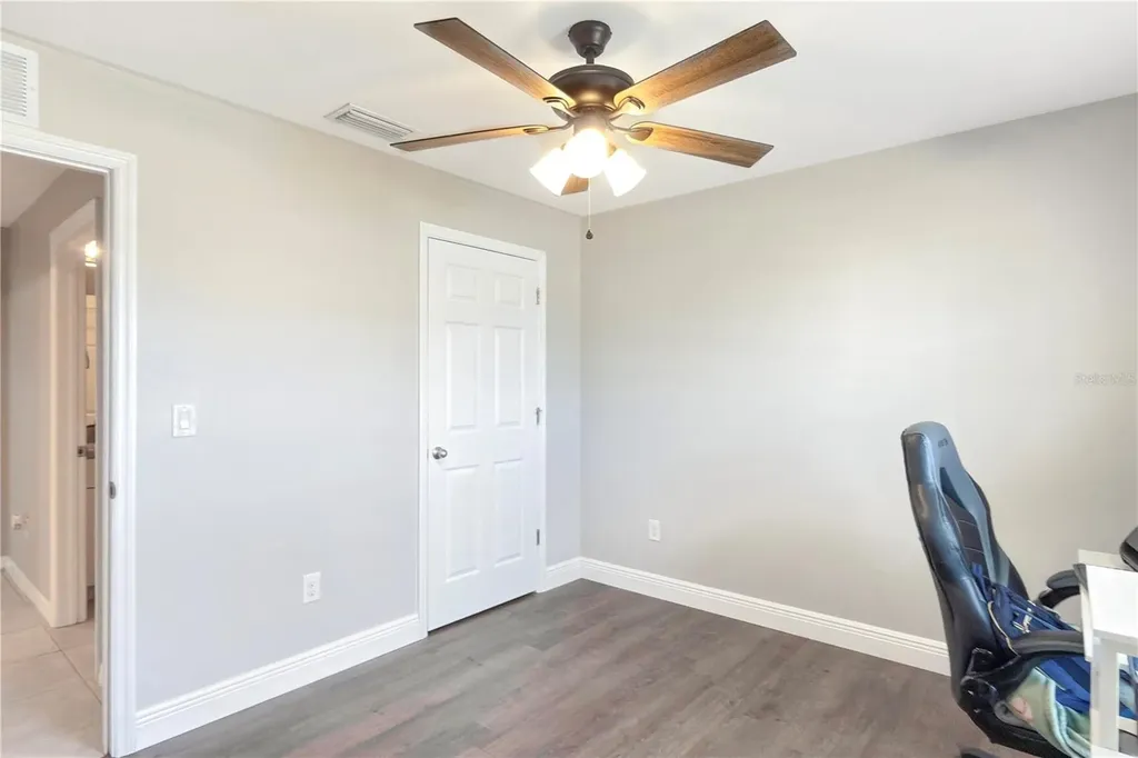 4323 NE 21st Avenue Cape Coral FL 33909