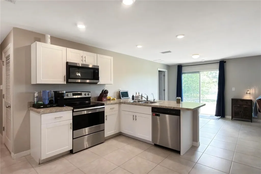 4323 NE 21st Avenue Cape Coral FL 33909