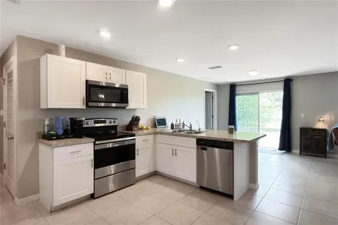 4323 NE 21st Avenue Cape Coral FL 33909