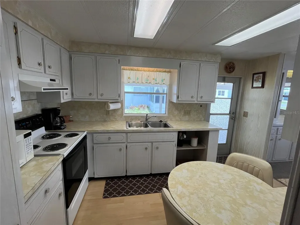 824 Trento Venice FL 34285