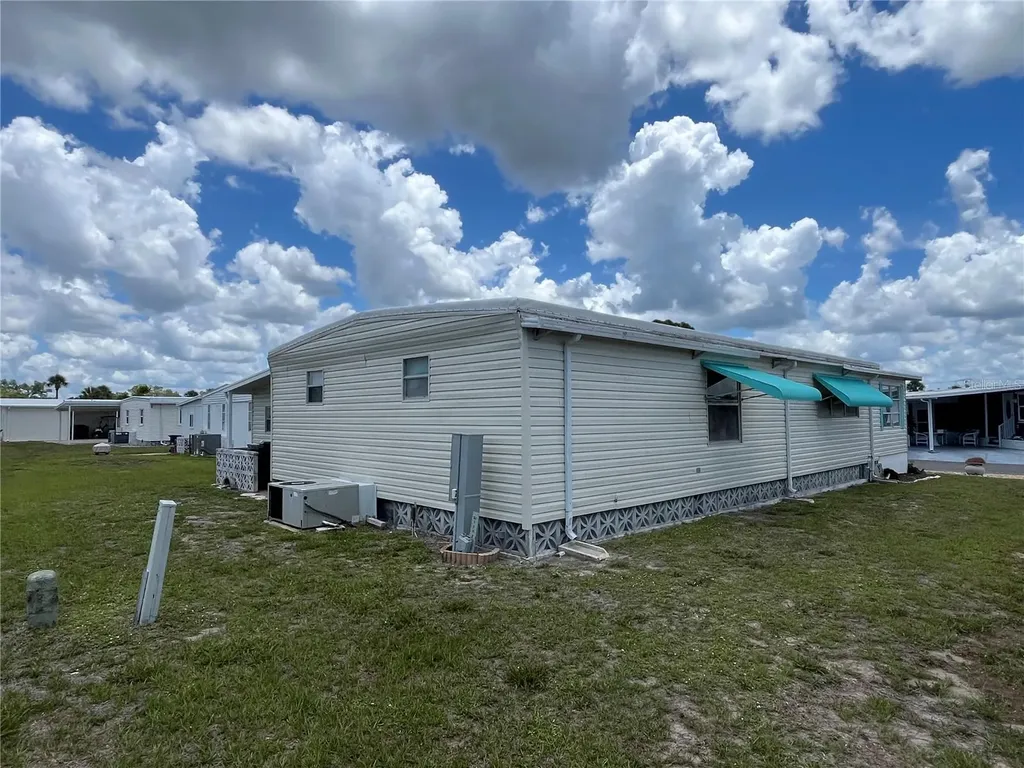 824 Trento Venice FL 34285