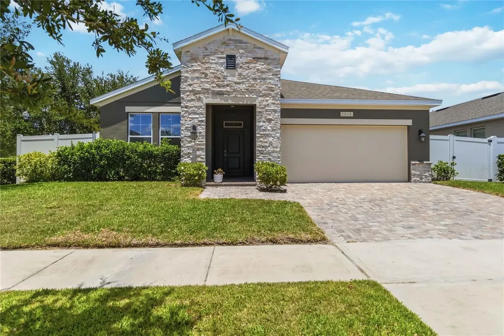 2015 Beacon Landing Circle Orlando FL 32824