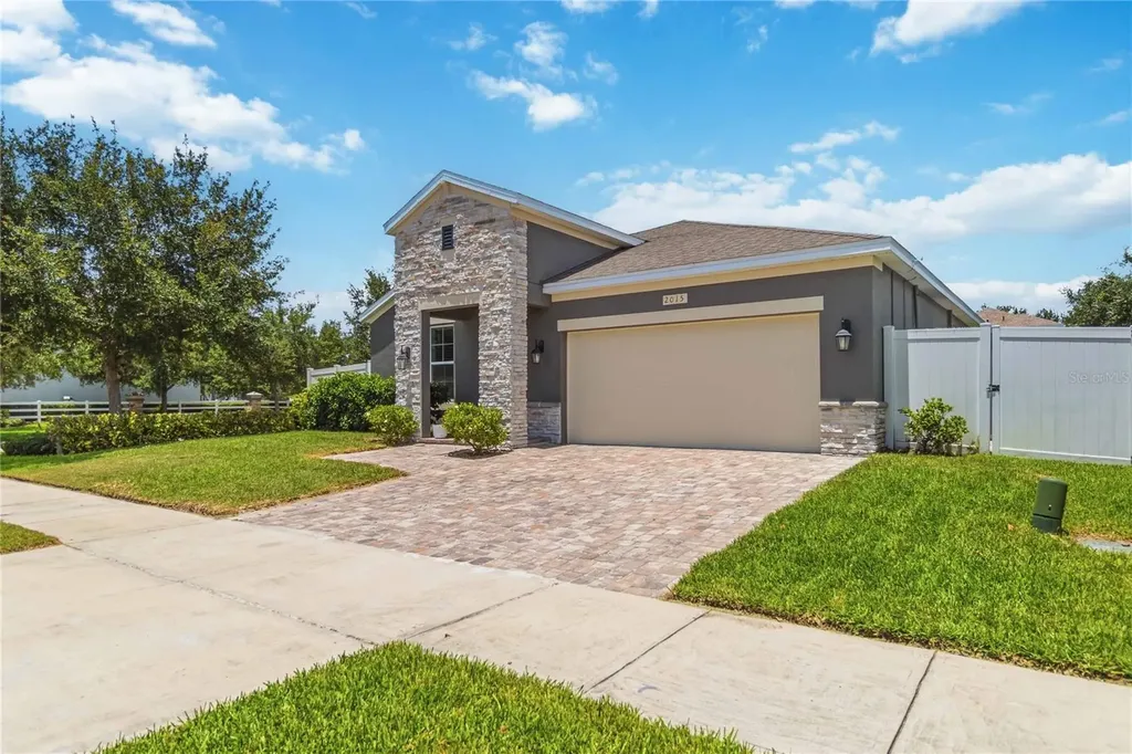 2015 Beacon Landing Circle Orlando FL 32824