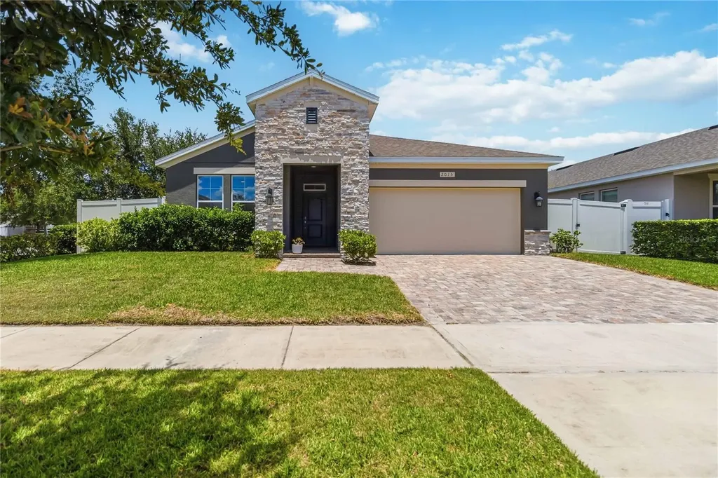 2015 Beacon Landing Circle Orlando FL 32824