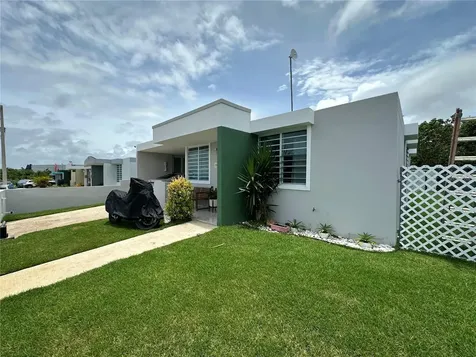 0001 Urb. Extensión De La Ceiba Quebradillas PR 00678
