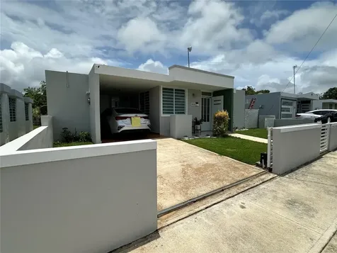 0001 Urb. Extensión De La Ceiba Quebradillas PR 00678
