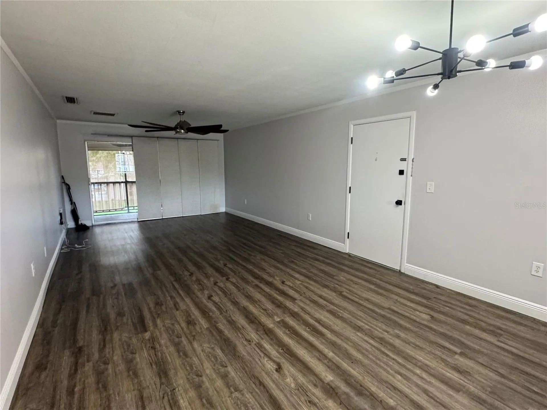 8601 Huron Court Tampa FL 33614
