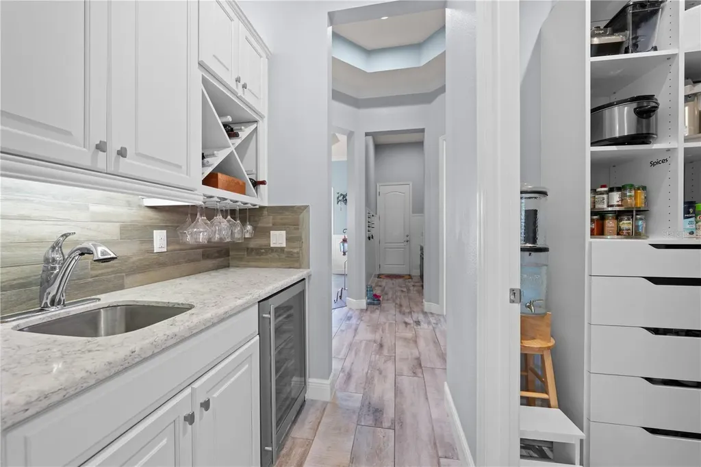 12735 Banting Terrace Orlando FL 32827