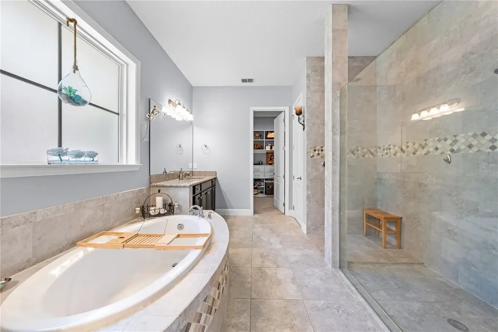 12735 Banting Terrace Orlando FL 32827