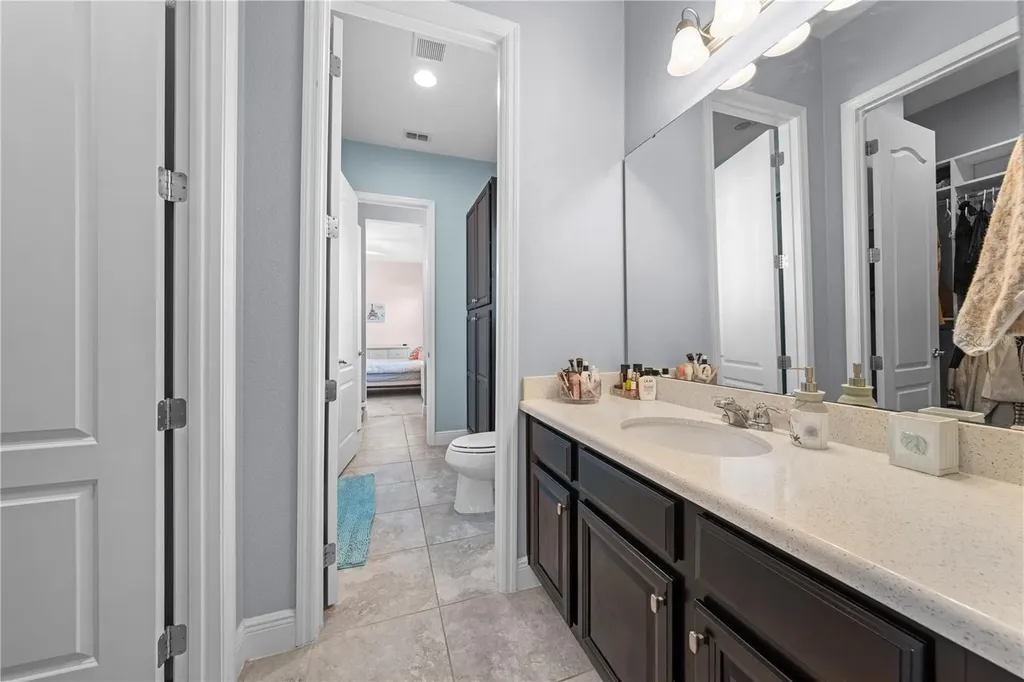 12735 Banting Terrace Orlando FL 32827