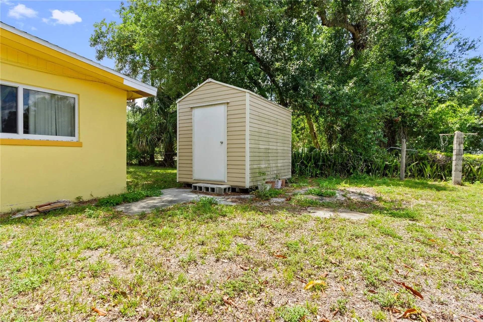 3741 Bell Street Fort Myers FL 33916