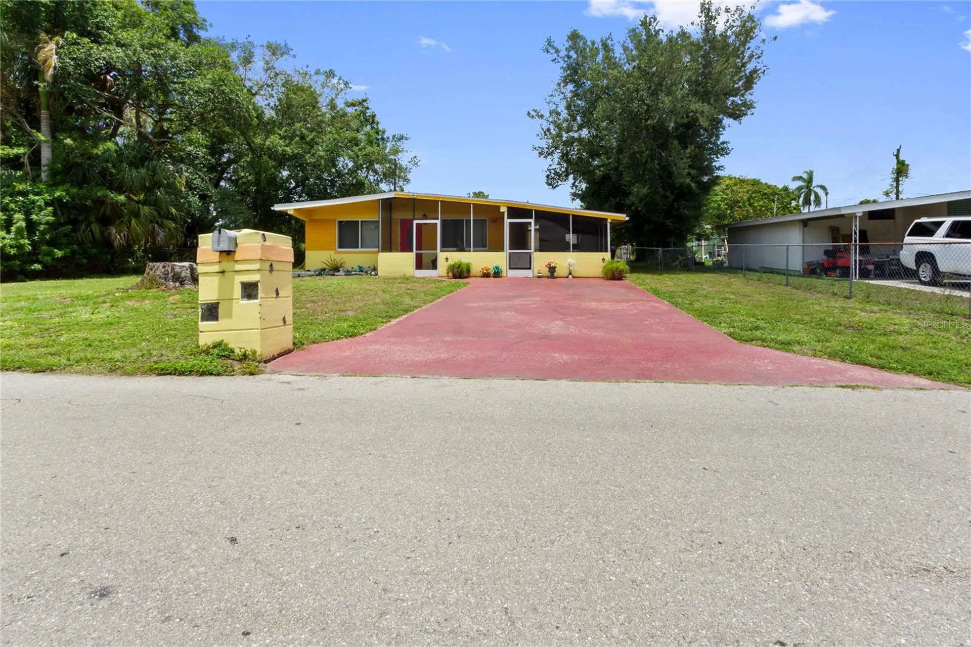 3741 Bell Street Fort Myers FL 33916