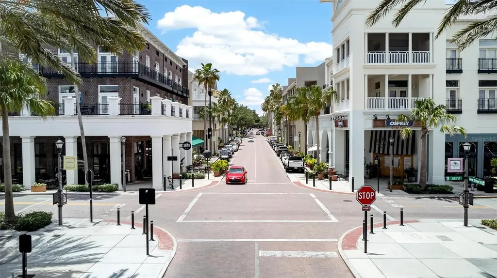 2001 Biddle Alley Orlando FL 32814