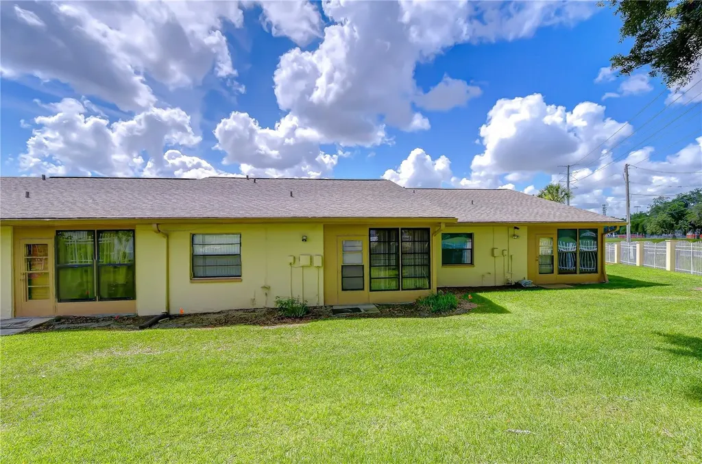 38235 Boxwood Drive Zephyrhills FL 33542