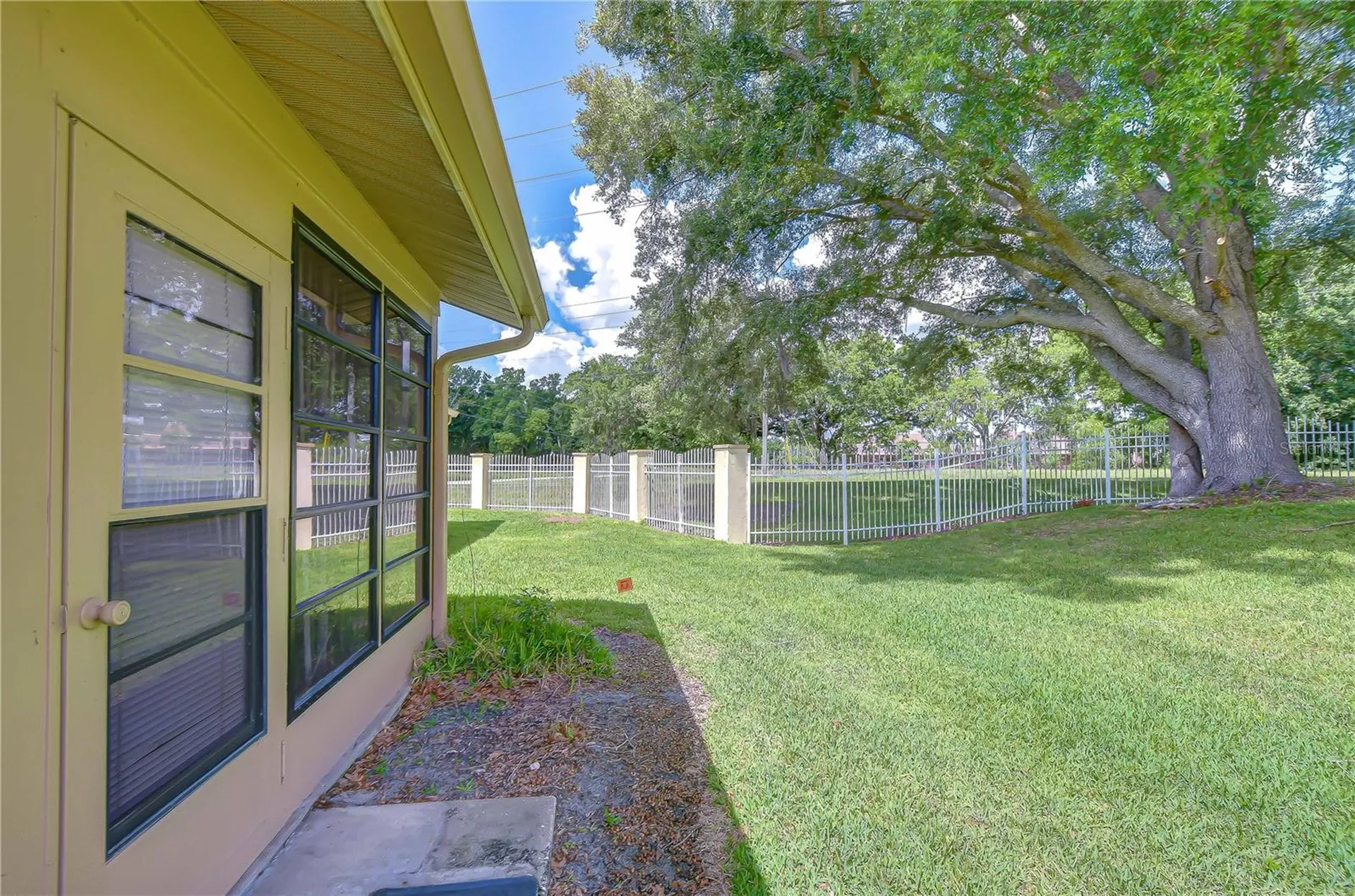 38235 Boxwood Drive Zephyrhills FL 33542
