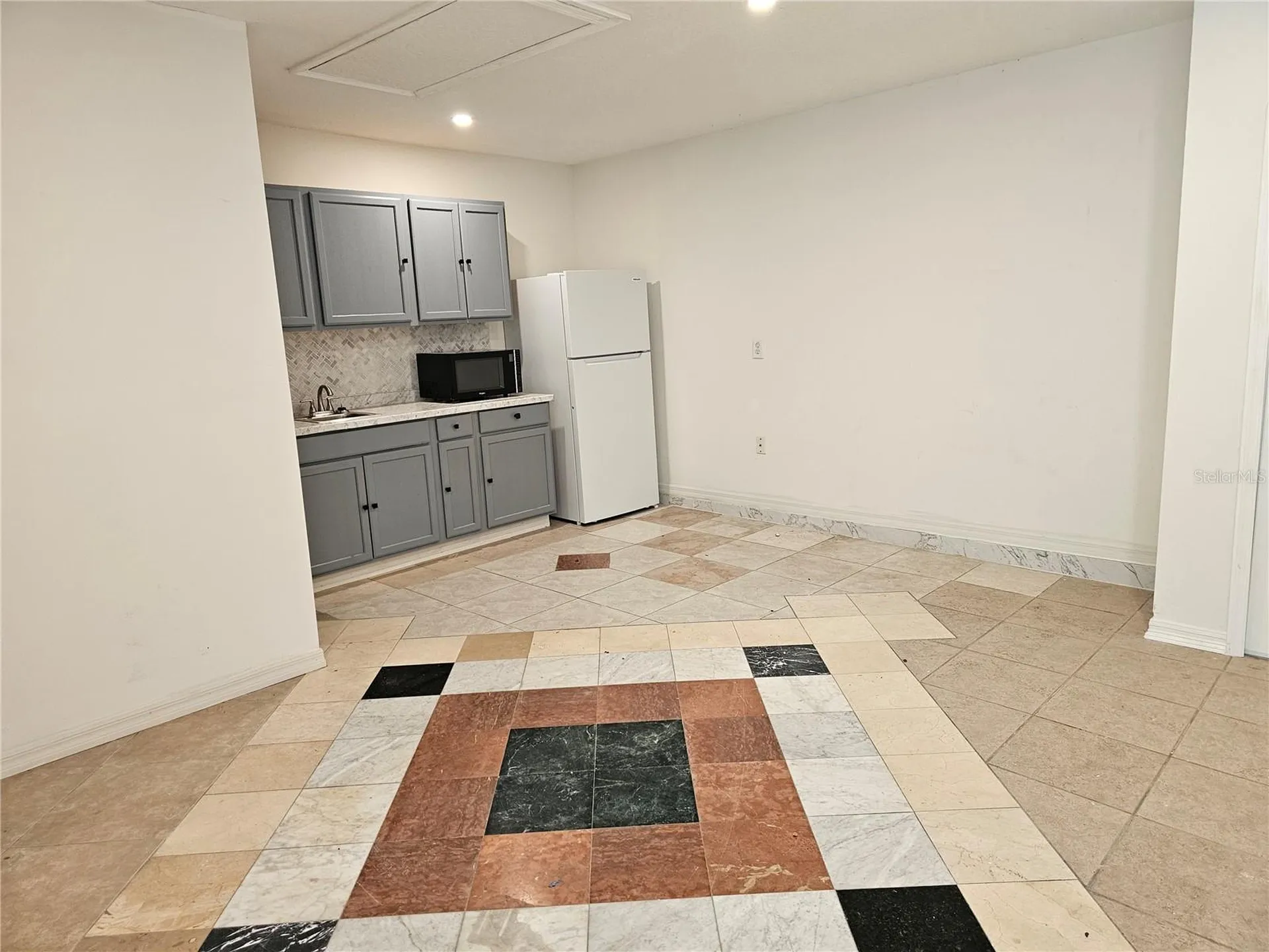557 Eagle Court Kissimmee FL 34759