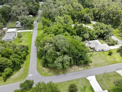 1074 W Maximilian Place Citrus Springs FL 34434
