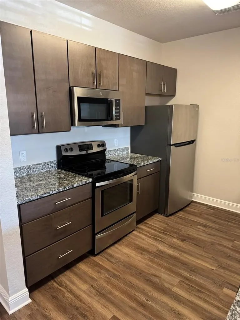 2460 Ann Rou Road Tavares FL 32778