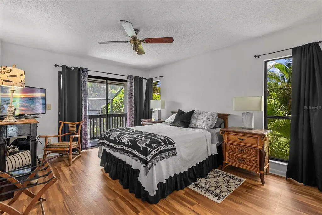 1475 Landings Circle Sarasota FL 34231