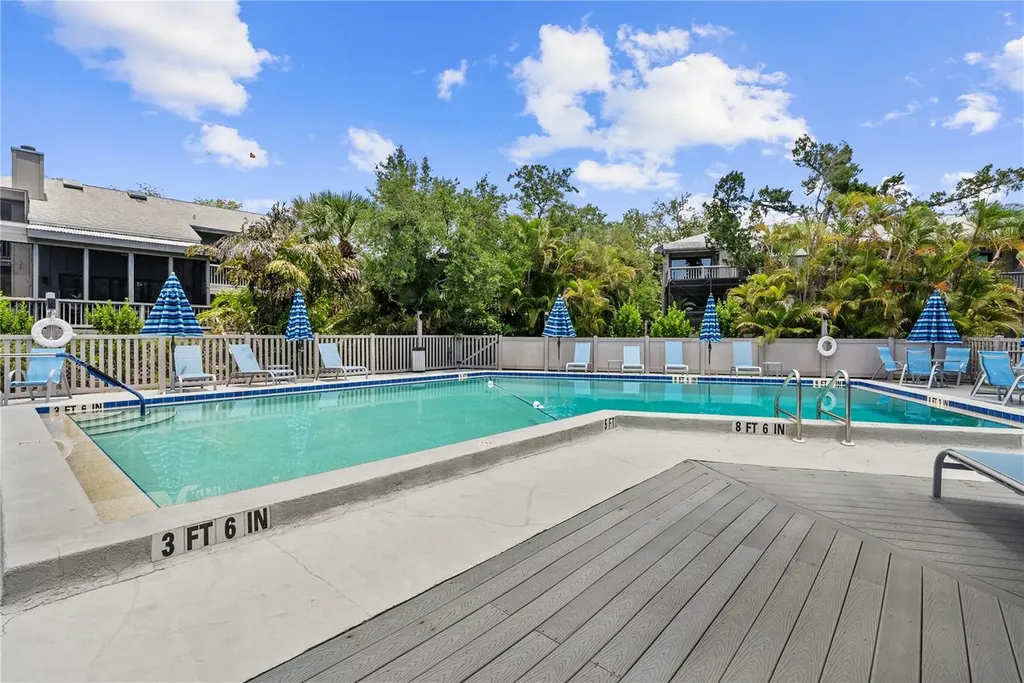 1475 Landings Circle Sarasota FL 34231