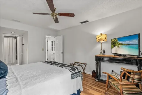 1475 Landings Circle Sarasota FL 34231